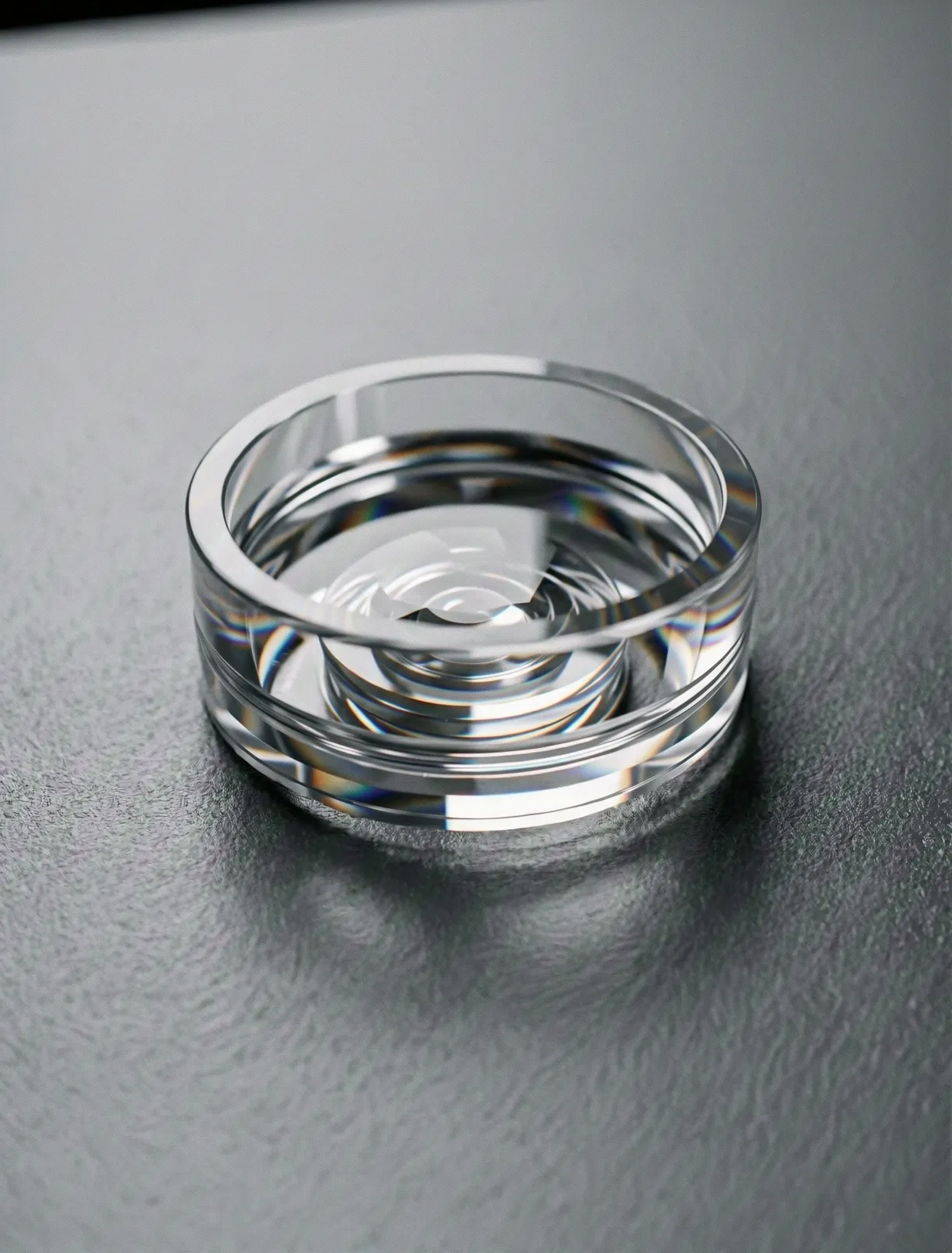 Technical focus prism